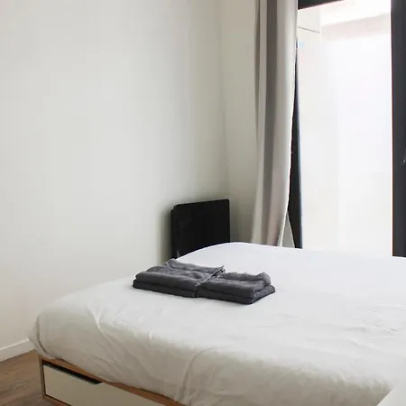 Spacious Appt Close To Place Monge Paris